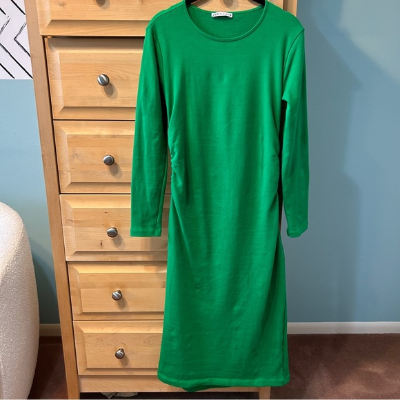 Zara Dresses & Skirts - Zara Green Gathered Midi Dress